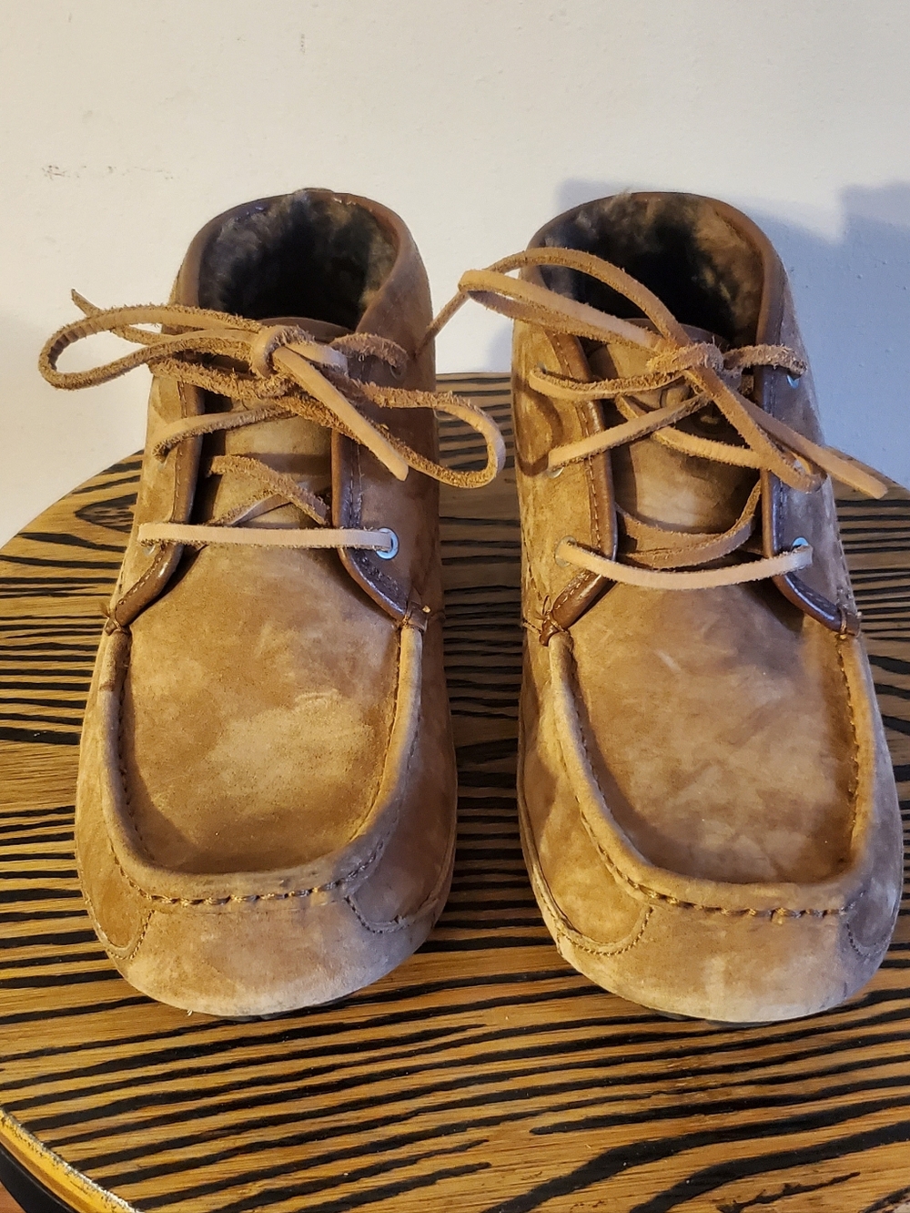 UGG CHUKKA MOC BOOTS